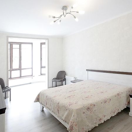 "Deluxe Apartments" L 26-4 - 11220 Lviv Dış mekan fotoğraf